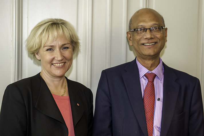 Minister for Higher Education and Research Helene Hellmark Knutsson and Bangladesh Minister for Education Nurul Islam Nahid. 