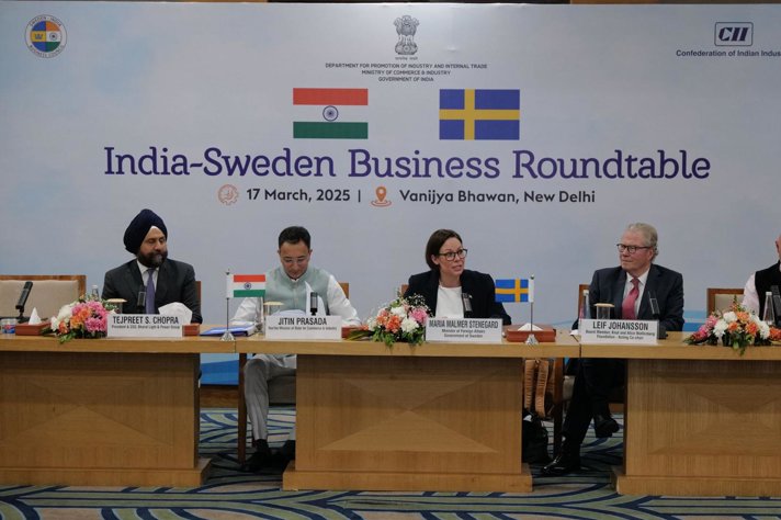 Maria Malmer Stenergard sitting and speaking at roundtable. 