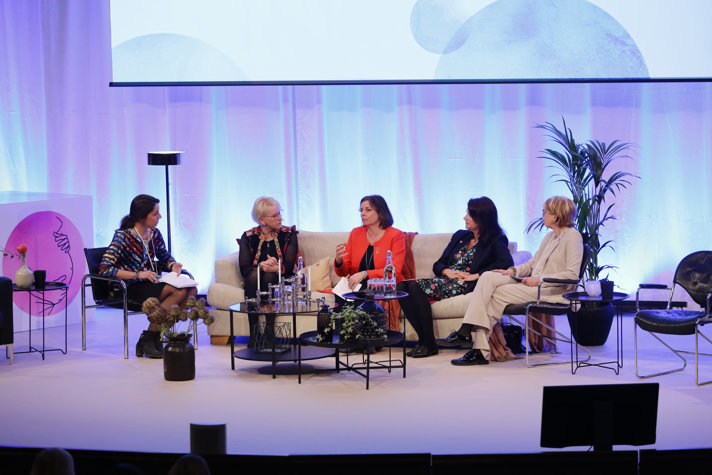 Discussions on stage