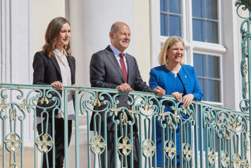 Finnish Prime Minister Sanna Marin, German Chancellor Olaf Scholz and Swedish Prime Minister Magdalena Andersson