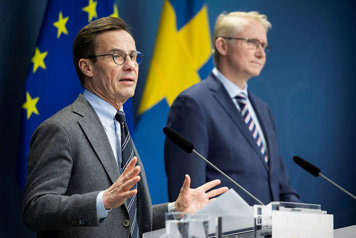 Prime Minister Ulf Kristersson  and Mikael Tofvesson